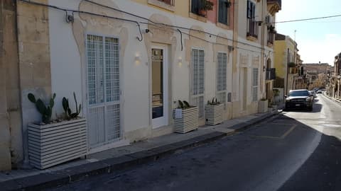 Room 55, Front of property