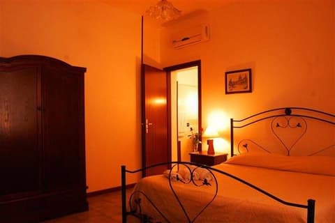 Brunelli Residence, Room