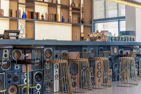 Canopy by Hilton Dubai Al Seef, Lobby