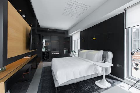 Canopy by Hilton Dubai Al Seef, Room