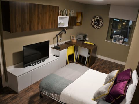 Pembroke Studios, Miscellaneous