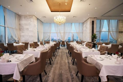 Grand Majestic Hotel, Restaurant