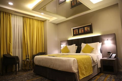 Bram Hotel Suites, Room