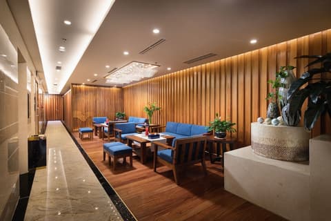 Haibay hotel, Interior entrance