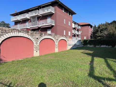 B2in Suite & Office, Living area