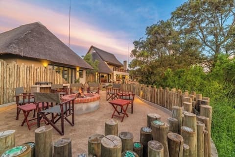 Elephant Point, Room