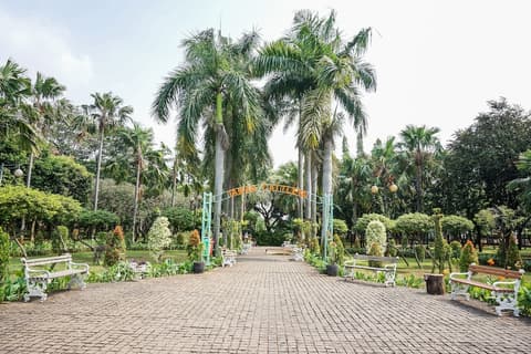 Flagship 101 Apple Platinum, View from property