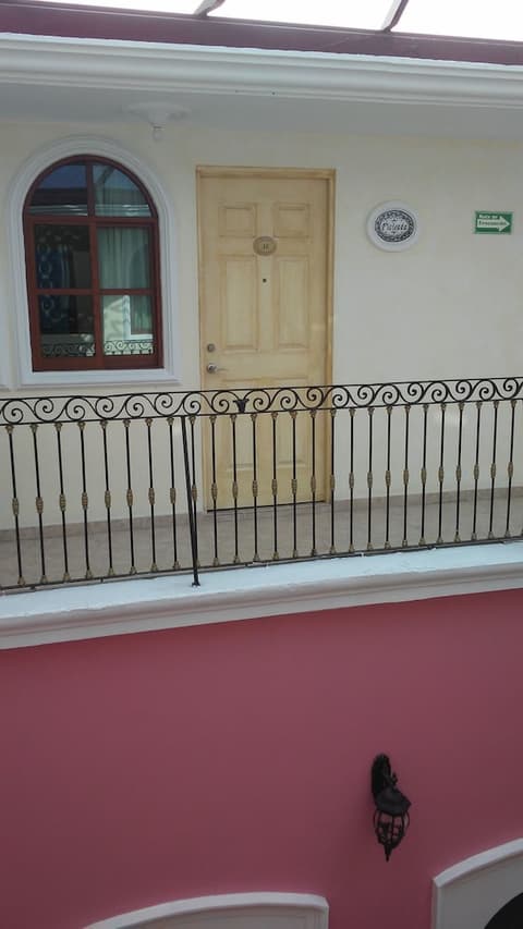 Hotel Elena, Interior