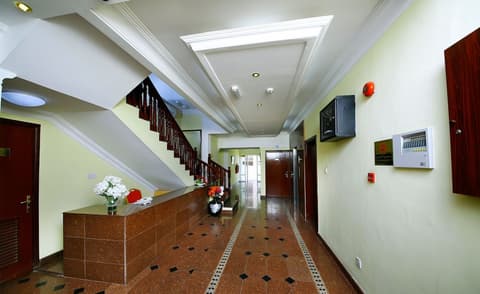 Muscat International Hotel, Lobby