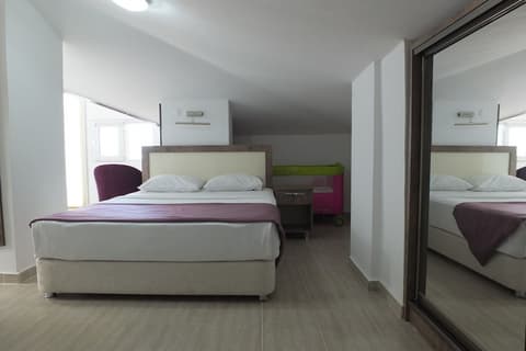 Udi Hotel, Room
