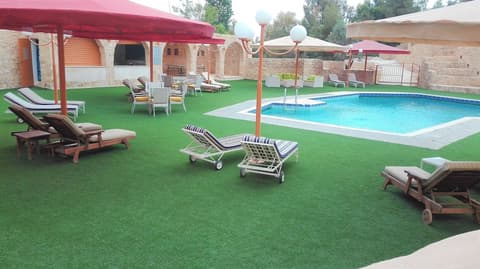 Hayat Zaman Hotel & Resort, Outdoor pool