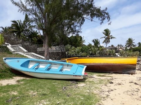 Allamanda Studios and Apartments, 