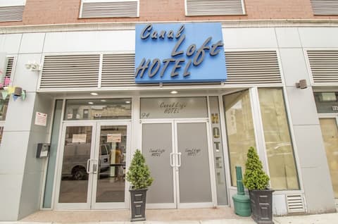 Canal Loft Hotel, Exterior