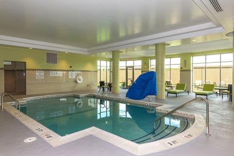 Holiday Inn Lexington - Hamburg by IHG, Pool