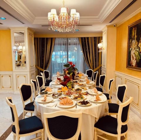 Hotel Fieri, Restaurant