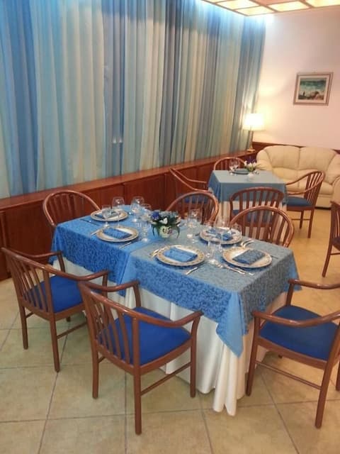 Hotel Maddaloni, Breakfast area