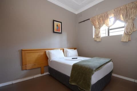 Legacy Guest Lodge, Room