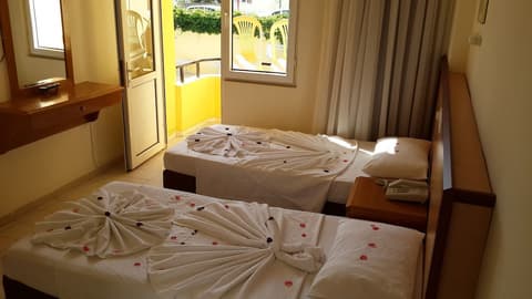 Caner Hotel, Room