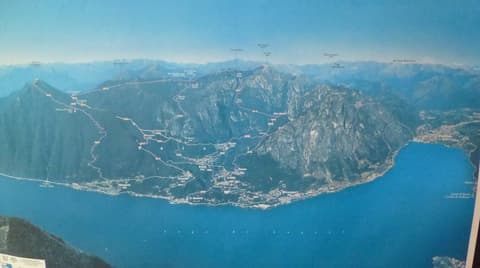 Caffè del Viaggiatore, Lake