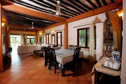 Tamani Villas, In-room dining