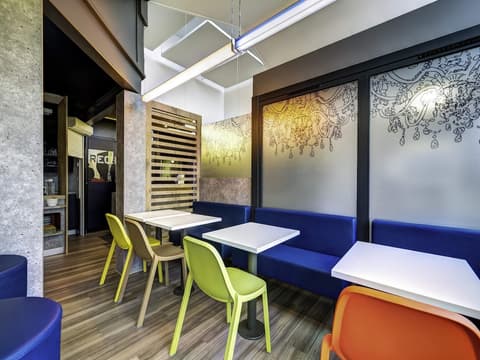 ibis budget Caen Nord Mémorial, Exterior