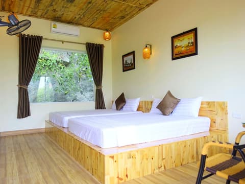 Ninh Binh Mountain Side Homestay & Cafe, Room