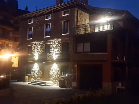 Petit Hotel Goierri, Front of property - evening/night