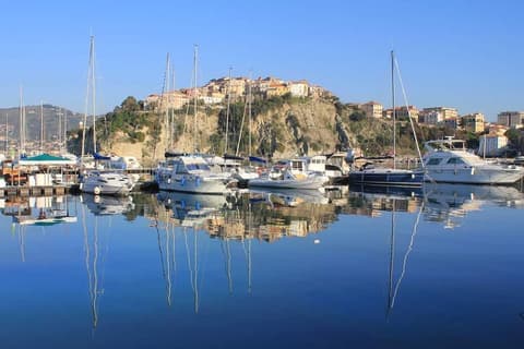 I Delfini, Point of interest