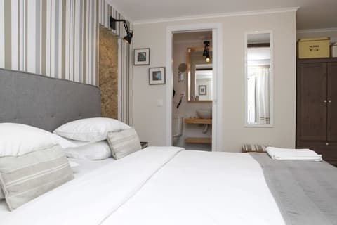 Flores Guest House, Room