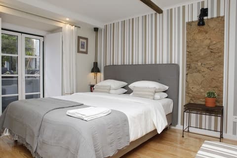 Flores Guest House, Room