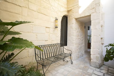 Palazzo De Noha, Bathroom