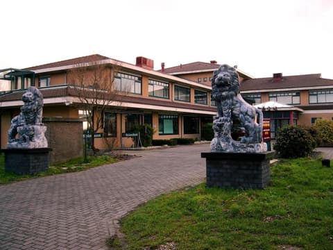 Hotel Het Oosten, Exterior