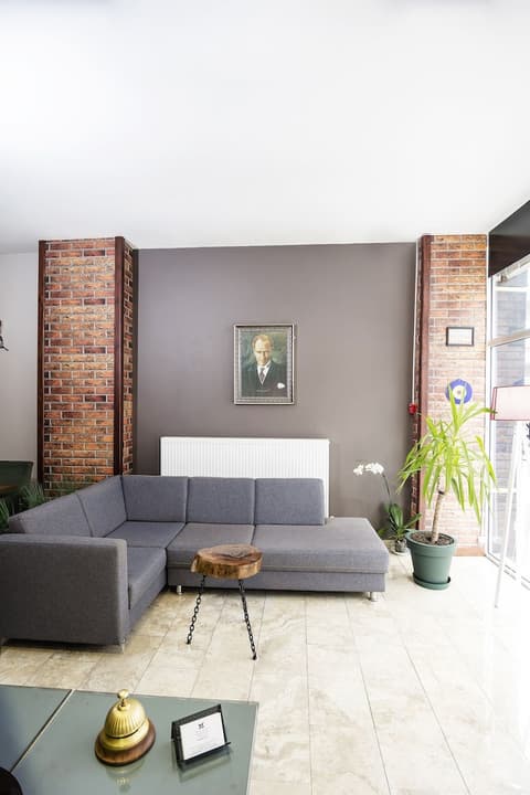 The Corner Inn Hotel Suit, Lobby