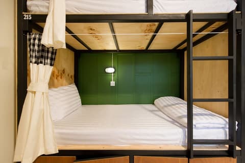 The Neighbors Hostel - Adults Only, Room