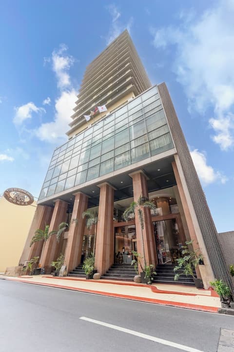 Swiss-Belhotel Blulane Manila Philippines, Exterior