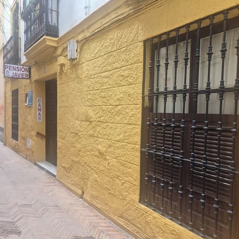 Pensión Javier, Property entrance