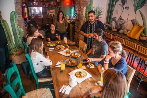 Selina Oaxaca, Family dining