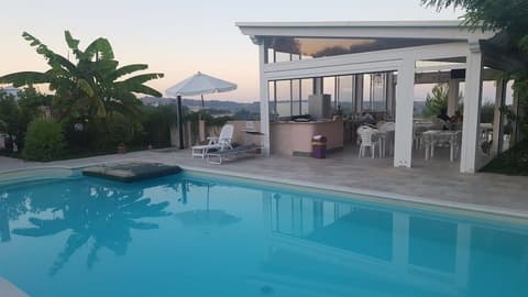 B&B Il Giardino Mediterraneo, Outdoor pool