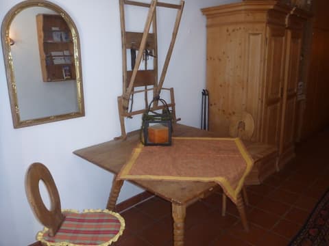 Brunnenhof, Interior entrance