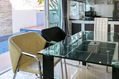 Golden Sea Hua Hin, Living area