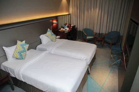 Versailles by Vieras, Room