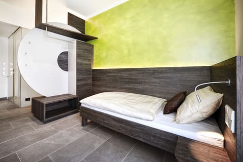 eee hotel TRAUN, Room