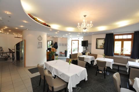 Hotel Villa Waldperlach, Reception