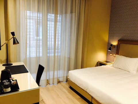 Caruso Place Boutique & Wellness Suites, Room