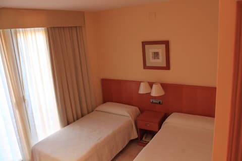 Hotel del Port, Room