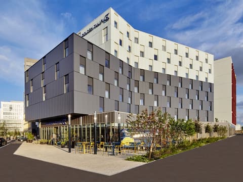 Radisson Hotel Bordeaux Saint Jean, Terrace/patio