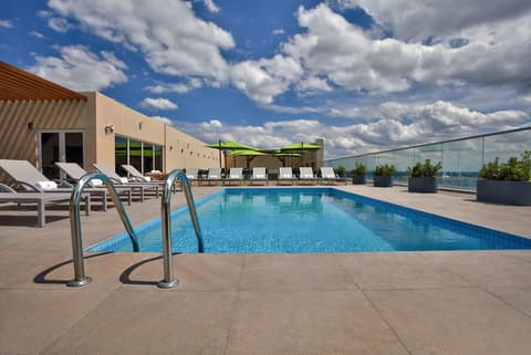 Galeria Plaza Irapuato, Pool