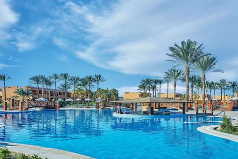 JAZ Grand Marsa, Outdoor pool