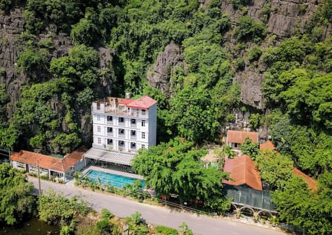 Tam Coc Lakeside Homestay, Front of property