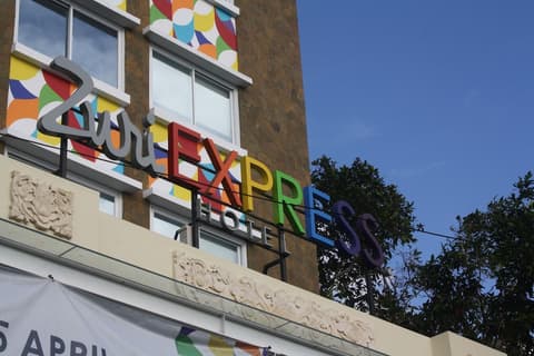 Zuri Express Jimbaran, Front of property